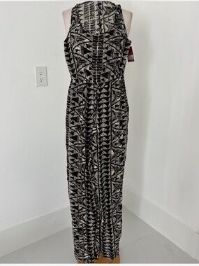 Mossimo Supply Co. Black and Cream jumpsuit size xs ##141